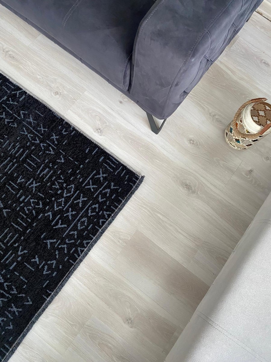Noa Kilim Siyah
